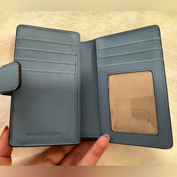 MK leather wallet - Picture 3 of 6